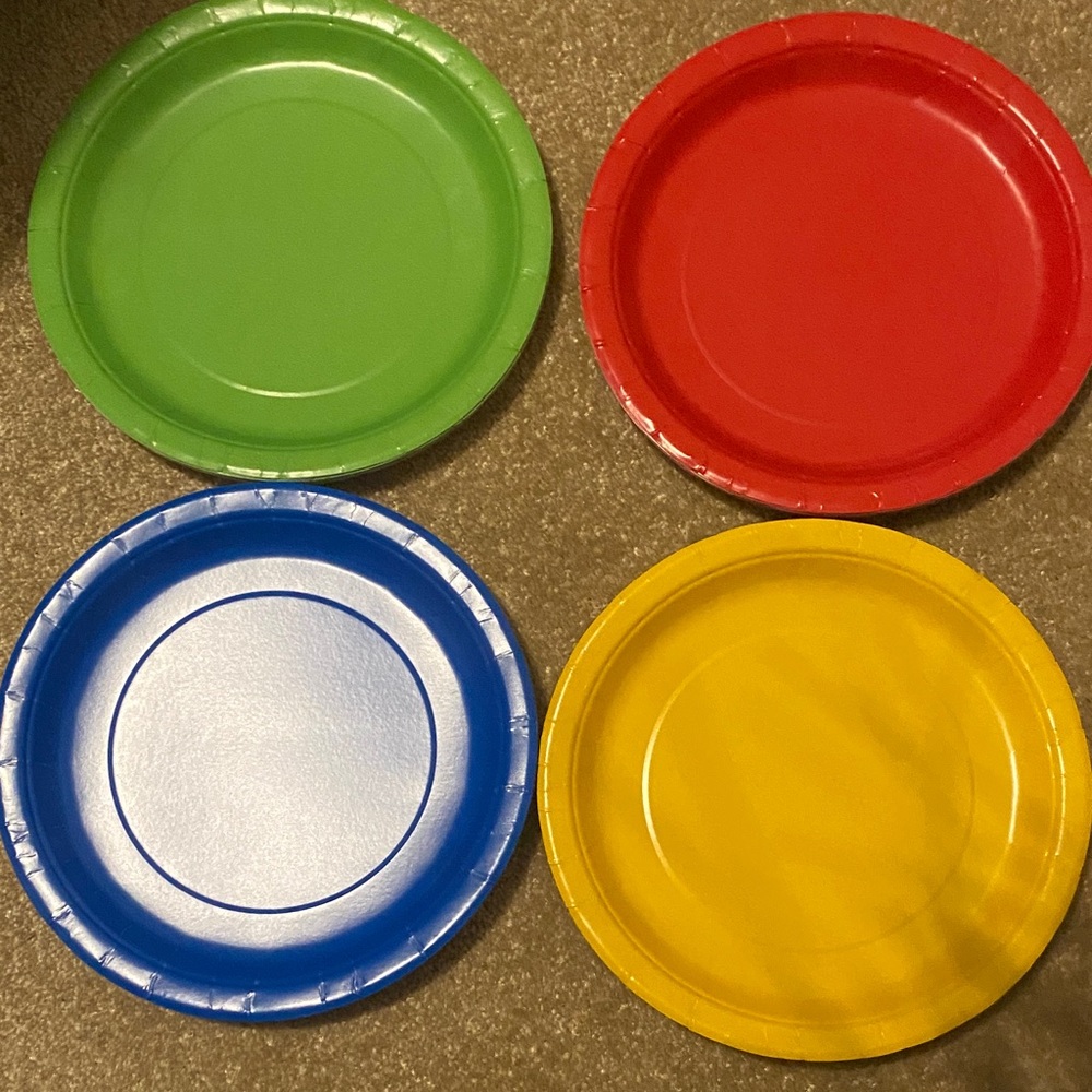 Colorful Craft Paper Plates Set